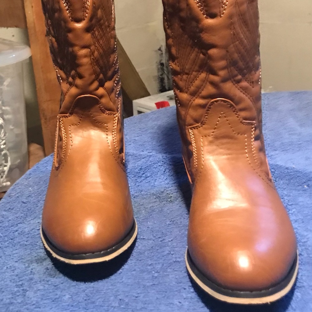 Daily Brown Cowgirl Boots